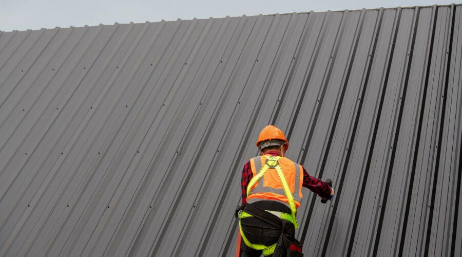 Professional gutter cleaning in Melcroft, PA
